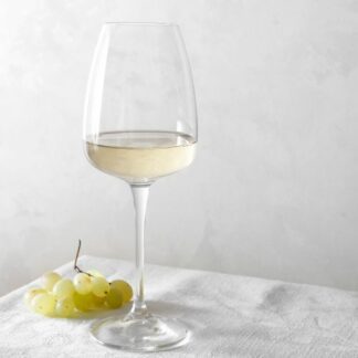 Verres à vin, verres à ballon, piscine