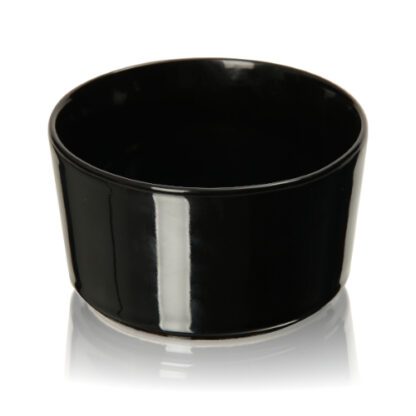 bol noir : Référence : 5711 6 pièces Dimensions : Ø 13,5 cm - H.8 cm Contenance : 65 cl Matière : céramique Couleur : noir Fini brillant Compatible lave-vaisselle - Mondo Déco entreprise française