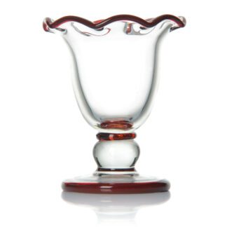 coupes Camélia rubis : Référence : 5712 6 pièces Dimensions : H. 16,5 cm | Ø 15 cm Contenance : 40 cl Matière : Verre Couleur : rouge Collection artisanale Compatible lave-vaisselle - Mondo Déco entreprise française