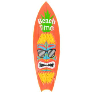 Planche surf Beach Time : Décoration murale inspiration Tiki Fabrication artisanale, sculpté et peint à la main - Ananas - 1 pièce Avec une corde pour suspension Dimensions : H. 100 cm Couleurs : multicolore Matière : bois Référence : 7417 Ambiance Tiki - Mondo Déco entreprise française