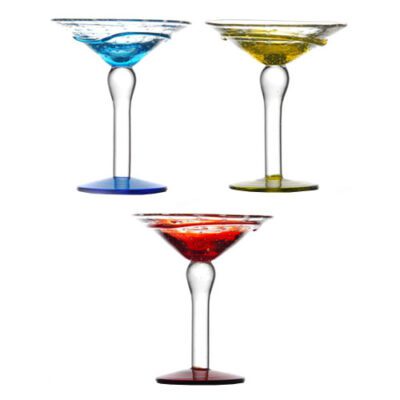 Descriptif des coupes Gourmande : Référence : 5002 6 pièces : 547 gr/pièce Dimensions : H. 19,5 cm | Ø 17 cm Contenance : 35 cl Matière : Verre soufflé Couleur : Bleu, rouge, jaune Collection Alizée Fabrication artisanale, pièces uniques Passable en lave-vaisselle