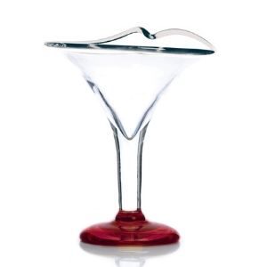 Coupes Baroque rubis : fabrication artisanale, verre soufflé à la bouche. Pied haut, épais, en verre rouge. Forme de la coupe évasée. Bords ondulés. Mondo Déco, entreprise française