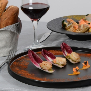 Assiettes plates