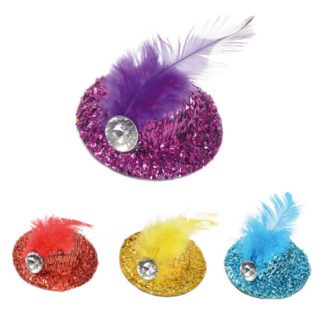 Chapeaux cabaret sur pince : 240 pièces - Dimensions :  Ø 5,5 cm - Référence : 7145 - Matière(s) : Plumes et Fibre synthétique - Multicolore - Modèles aléatoires - Décors Glaces et cocktails - mondo déco entreprise française