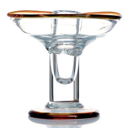 Coupes Vesuvio Caramel : Coupes à glace avec deux - 2 compartiments verre soufflé à la bouche, pièce unique, fabrication artisanale. Verre transparent, pied haut transparent et épais, contenant intégré dans le pied. Bords marrons en verre. Mondo Déco entreprise française.