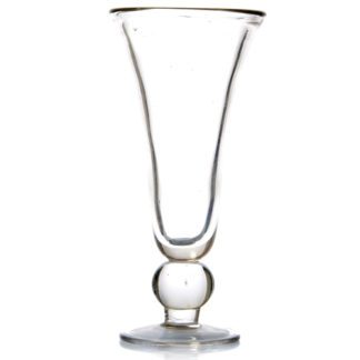 Faites saliver d'envie vos convives avec nos coupes Tampico Clear. Verre transparent, forme évasée. Pied court. Dimensions : Hauteur 23 cm - Ø 11 cm - 30 cl Mondo Déco, entreprise française