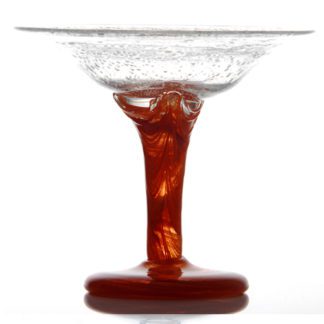 Coupes Jamaïque : Forme de la coupe : évasée Couleur de la coupe : Transparente Couleur du pied : orange mandarine. Pied haut et travaillé. Mondo Déco, entreprise française