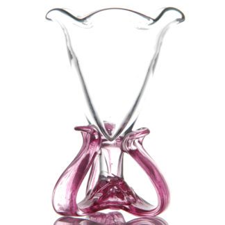 Coupes Prestige Roses : fabrication artisanale, verre soufflé à la bouche. Verre rose et transparent. Pied triple et travaillé, forme coupe évasée, haut ondulé. Mondo Déco, entreprise française