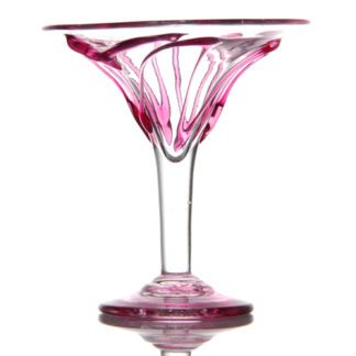 Coupes Candy : fabrication artisanale, verre soufflé à la bouche. Verre rose et transparent. Pied haut, forme coupe évasée. Style verre à Martini. Mondo Déco, entreprise française