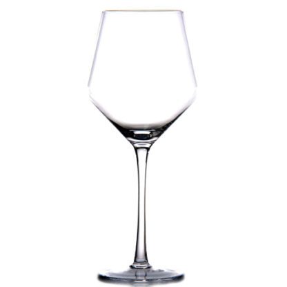 Verre à vin Grenache : 6 pièces Verre à vin Dimensions : H. 22 cm - Ø 6,8 cm Contenance : 45 cl Couleur : transparent Matière : verre Référence : 5631 Compatible lave-vaisselle - Mondo Déco entreprise française