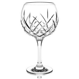 Verre Gin Vintage : 6 pièces Dimensions : H.20 cm - Ø 8,6 cm Contenance : 62 cl Couleur : transparent Matière : verre Référence : 5676 Compatible lave-vaisselle - Mondo Déco entreprise française