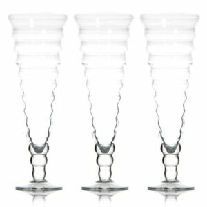 Descriptif des Verres Palméra : Référence : 5082 6 pièces Dimensions :H.31 cm Ø 11 cm Contenance : 75 cl Matière : Verre Couleur : Transparent Compatible lave-vaisselle