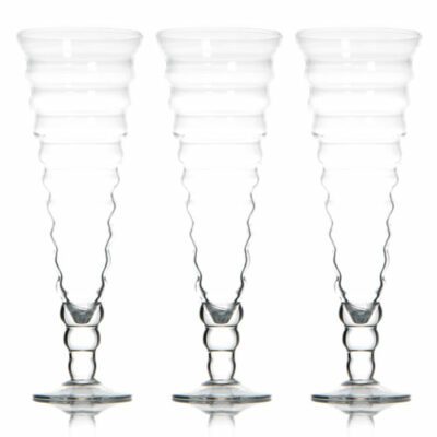 Descriptif des Verres Palméra : Référence : 5082 6 pièces Dimensions :H.31 cm Ø 11 cm Contenance : 75 cl Matière : Verre Couleur : Transparent Compatible lave-vaisselle