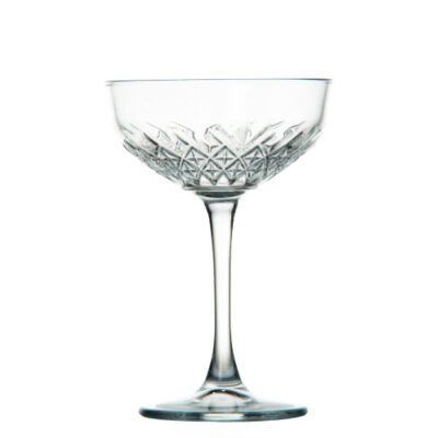 Descriptif des Coupes Cocktail vintage : Référence : 5690 6 pièces Dimensions : H.15,5 cm Ø 11 cm Contenance : 22 cl Matière : Verre Couleur : Transparent Compatible lave-vaisselle