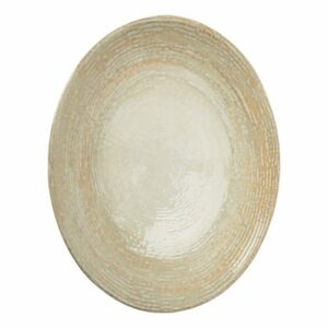 Descriptif des Assiettes Bohème Ovale : Référence : 5768 6 pièces Dimensions : 31 x 24 cm Matière : Porcelaine Couleur : Beige Garantie fabricant anti ébréchures Résistantes aux chocs et aux rayures Compatible lave-vaisselle et micro-ondes