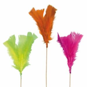 Descriptif des Plumes Duo sur pique : Plumes décoratives pour vos glaces et cocktails 200 pièces Dimensions hors pique : H 16 cm Sur pique en bois Référence : 7011 Matière : synthétique Couleur : multicolore