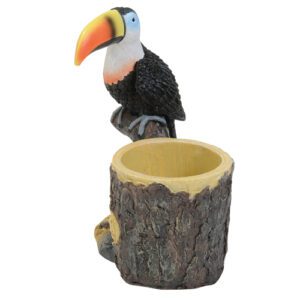Descriptif du Porte-verre Toucan  : Découvrez les verres et coupes adaptables Verre vendu séparément 1 pièce Dimensions : H. 28 cm | Ø 8 cm Référence : 278 Matière : résine Couleur : Multicolore Incompatible lave-vaisselle