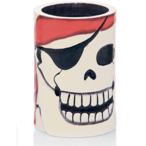 Descriptif du Porte-verre Pirates : 1 pièce Dimensions : H 15 cm ø8cm Référence : 281 Matière : Bois Couleur : multicolore Découvrez les verres et coupes adaptables
