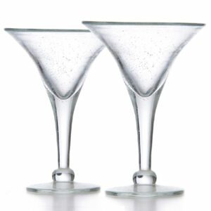 Coupes Génova bullées : 6 pièces Dimensions : H. 16,5 cm | Ø 12 cm Contenance : 15 cl Référence : 5111 Matière : verre soufflé Couleur : Transparent Compatible lave-vaisselle Éviter les chocs thermiques ** Nos verres et coupes, de fabrication artisanale, sont des pièces uniques. De fait, les dimensions et couleurs peuvent légèrement varier d'une pièce à l'autre **