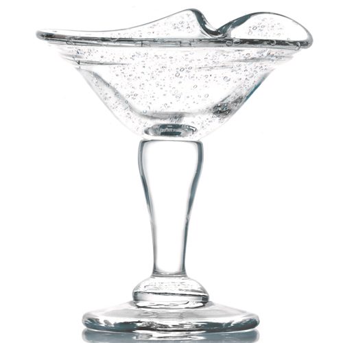 Coupes Baroque bullées 6 pièces Dimensions : H. 17 cm | Ø 15 cm Contenance : 35 cl Référence : 5243 Matière : verre soufflé Couleur : Transparent Compatible lave-vaisselle Éviter les chocs thermiques