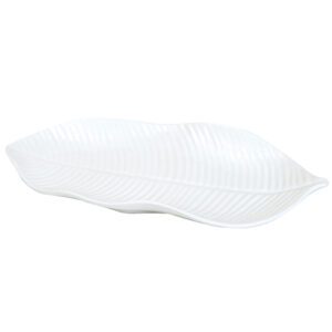 Descriptif des Assiettes café gourmand : 5 pièces Dimensions : 24 x 18,5 cm Matière : Céramique Couleur : Blanche Référence : 5820 Compatible lave-vaisselle et micro-ondes