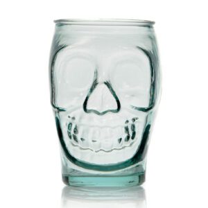Descriptif des Verres Crâne recyclés : Lot de 6 pièces Dimensions : H.12,5 cm Ø 7.8 cm Contenance : 45 cl Matière : Verre recyclé Couleur : Transparent Référence : 5351 Compatible lave-vaisselle