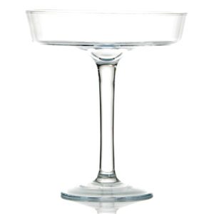 Descriptif de la Coupe Winnipeg : Fabrication artisanale 1 pièce Dimensions : H.21,5 cm Ø19 cm Contenance : 45 cl Matière : Verre soufflé Couleur : Transparent Référence : 5371 Passable en lave-vaisselle Éviter les chocs thermiques