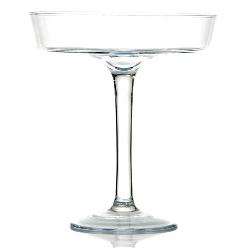Descriptif de la Coupe Winnipeg : Fabrication artisanale 1 pièce Dimensions : H.21,5 cm Ø19 cm Contenance : 45 cl Matière : Verre soufflé Couleur : Transparent Référence : 5371 Passable en lave-vaisselle Éviter les chocs thermiques