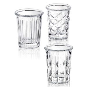 Descriptif des Shooters vintage  : Référence : 5464 6 pièces Dimensions : H.5,5 cm Ø4,4 cm Contenance : 3,4 cl Matière : Verre Couleur : Transparent Compatible lave-vaisselle