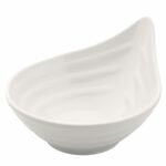 Descriptif des Bols Gouttes Blancs Mélamine : Petits pots légers et résistants aux chocs Résistants à la chaleur jusqu'à 100°C 24 pièces Dimensions : ø 9,5 cm- H 5,5 cm - 115 ml Référence : 5596 Matière : mélamine Couleur : blanc Compatible lave-vaisselle
