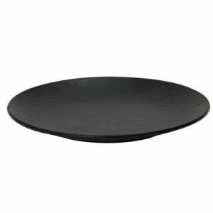 Descriptif des Assiette Ronde Noire mate GM Mélamine : Assiettes légères et résistantes aux chocs Résistantes à la chaleur jusqu'à 100°C 6 pièces Dimensions : ø 26 cm Référence : 5667 Matière : mélamine Couleur : noir Compatible lave-vaisselle