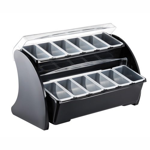 Descriptif de la Caisse à condiments double : Idéal pour organiser vos condiments avec ses 12 compartiments Dimensions parfaites 15 x 31 cm - H 31 cm pour optimiser l'espace Design noir et blanc élégant Facile à nettoyer, compatible lave-vaisselle Essentiel pour la préparation de cocktails réussis Ref : 5786