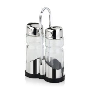 Descriptif de la Ménagère Sel/Poivre  : Dimensions : 7,2 x 3,1 cm H 12,6 cm Contenance 4 cl Conçu en verre et Inox pour une meilleure résistance Facile à nettoyer, compatible lave-vaisselle Pratique 2 en 1 avec son accroche portative Ref : 5793