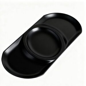 Descriptif des Assiettes Burger  noires : 4 pièces Dimensions : 45,5 x 21 cm Matière : Céramique Couleur : Noir Référence : 5821 Compatible lave-vaisselle et micro-ondes