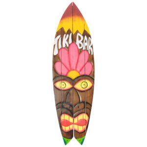 Descriptif de la Planche surf Tiki Bar : 1 pièce Dimensions : L. 100 cm Référence : 7419 A suspendre par une accroche à l’arrière de la planche Matière : Bois Couleur : multicolore