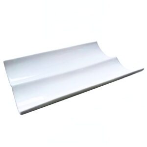 Assiette Tuile : Référence : BAPD10 3 pièces Dimensions : 31,5 x 21,5 cm Matière : Céramique Couleur : blanc Compatible lave-vaisselle