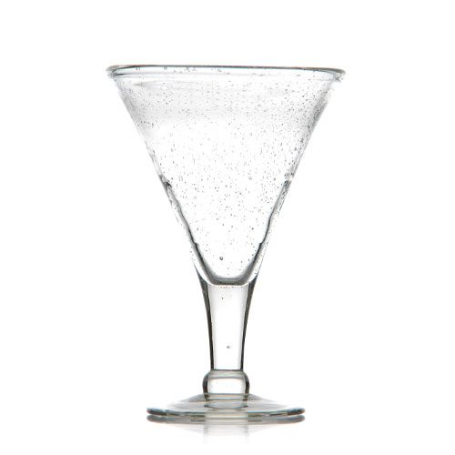 Coupes Saveur bullée : Fabrication artisanale Éviter les chocs thermiques Référence : 5001B 6 pièces Dimensions : H 19 cm - Ø 14 cm Contenance : 40 cl Matière : Verre soufflé Couleur : transparent Compatible lave-vaisselle ** Nos verres et coupes, de fabrication artisanale, sont des pièces uniques. De fait, les dimensions et couleurs peuvent légèrement varier d'une pièce à l'autre **