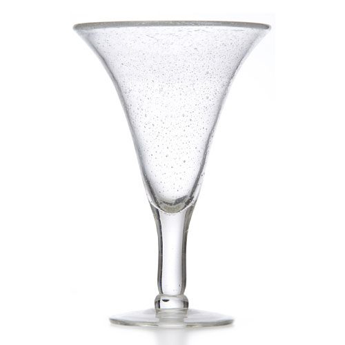 Coupes Roma bullée : Fabrication artisanale Éviter les chocs thermiques Référence : 5241 4 pièces Dimensions : H.24,5 cm - Ø20,7 cm Contenance : 40 cl Matière : Verre soufflé Couleur : transparent Compatible lave-vaisselle ** Nos verres et coupes, de fabrication artisanale, sont des pièces uniques. De fait, les dimensions et couleurs peuvent légèrement varier d'une pièce