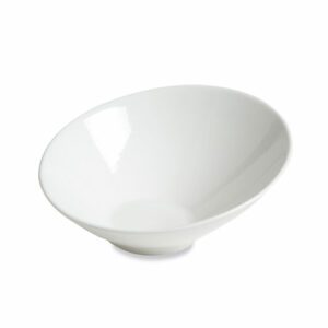 Assiette Recife : Idéal pour présenter vos salades ! Bords asymétriques Référence : 5133 5 pièces Dimensions : Ø 14,5 cm Matière : Céramique Couleur : blanc Compatible lave-vaisselle