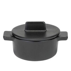 mini cocottes noires : Référence : 5446 6 pièces (plat + couvercle) Dimensions : Ø10,5 cm H.7,5 cm Matière : céramique Couleur : noir Compatible lave-vaisselle Incompatible four