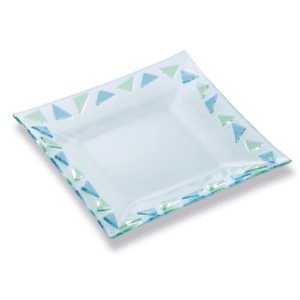 Assiette Mozaïque : Référence : 613 6 pièces Dimensions : 26 x 26 cm Matière : verre Couleur : vert, bleu Compatible lave-vaisselle