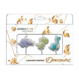 3 bougies dinosaures : Assortiment de 3 bougies sur le thème des dinosaures : 1 tricératops, 1 diplodocus, 1 tyrannosaure. Conditionnent au choix : A l'unité (blister de 3 bougies) Par boite de 25 blisters Emballage avec trou européen pour suspendre à un présentoir Dimensions (hors pique) : H.4,2 à 5 cm Référence : 1159 Matière : Cire Coloris : vert, violet, bleu