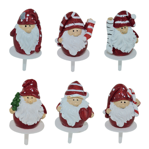 50 résines Père-Noel bonnets à pois et rayures : Décorations pour pâtisserie sur pique idéales pour les fêtes de fin d'année Différents modèles de Pères-Noël avec bonnet à pois ou rayures Conditionnement : boite de 50 unités Peintes à la main Dimensions hors pique : H. 3,5 cm Couleur : blanc, rouge Matière : résine Référence : 3051